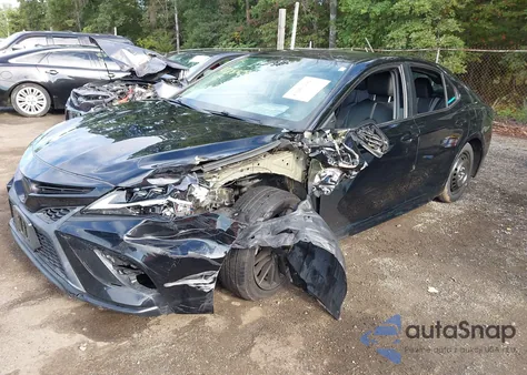 2022 Toyota Camry Se z USA, uszkodzony, nr VIN 4T1G11AK1NU621633
